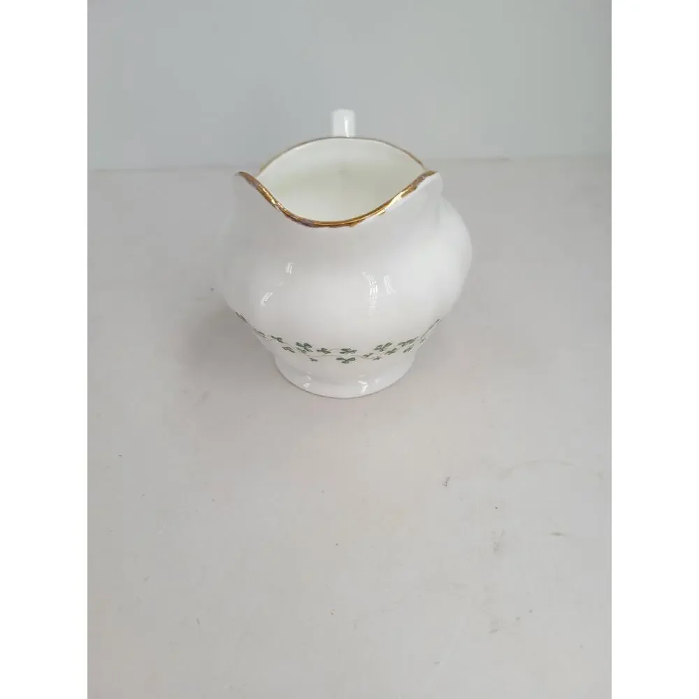 Royal Tara Vintage Shamrock Creamer Fine Bone China Irish Cottage cottagecore‎